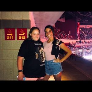 Meet your Posher, Caitlyn